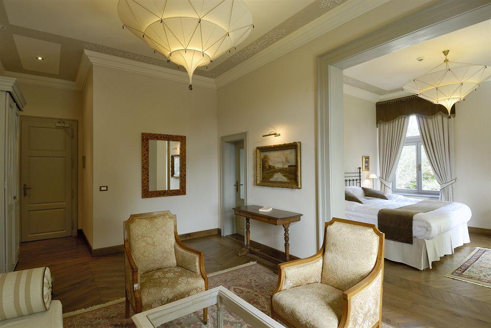 Chateau Mcely Phòng bức ảnh