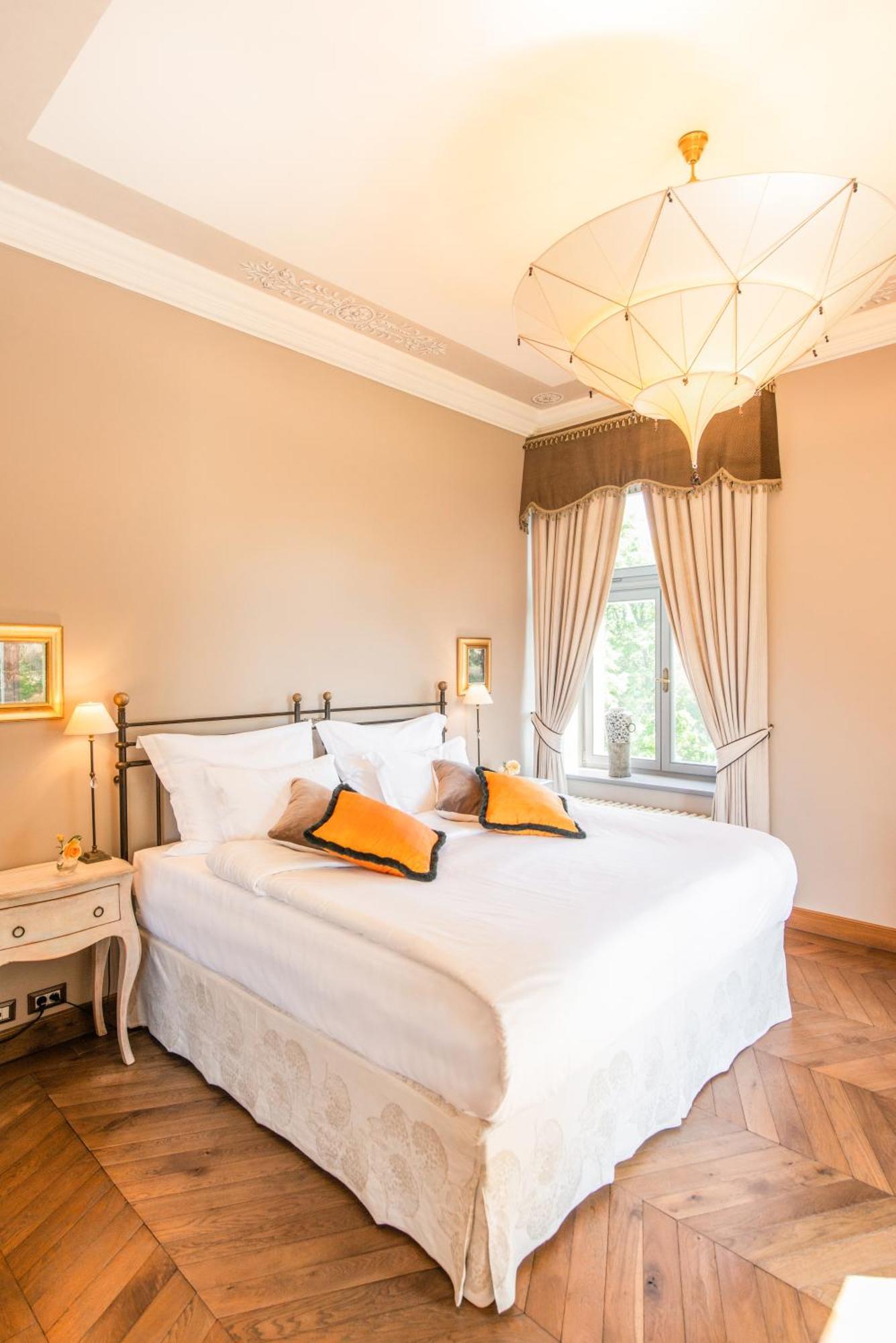 Chateau Mcely Ngoại thất bức ảnh