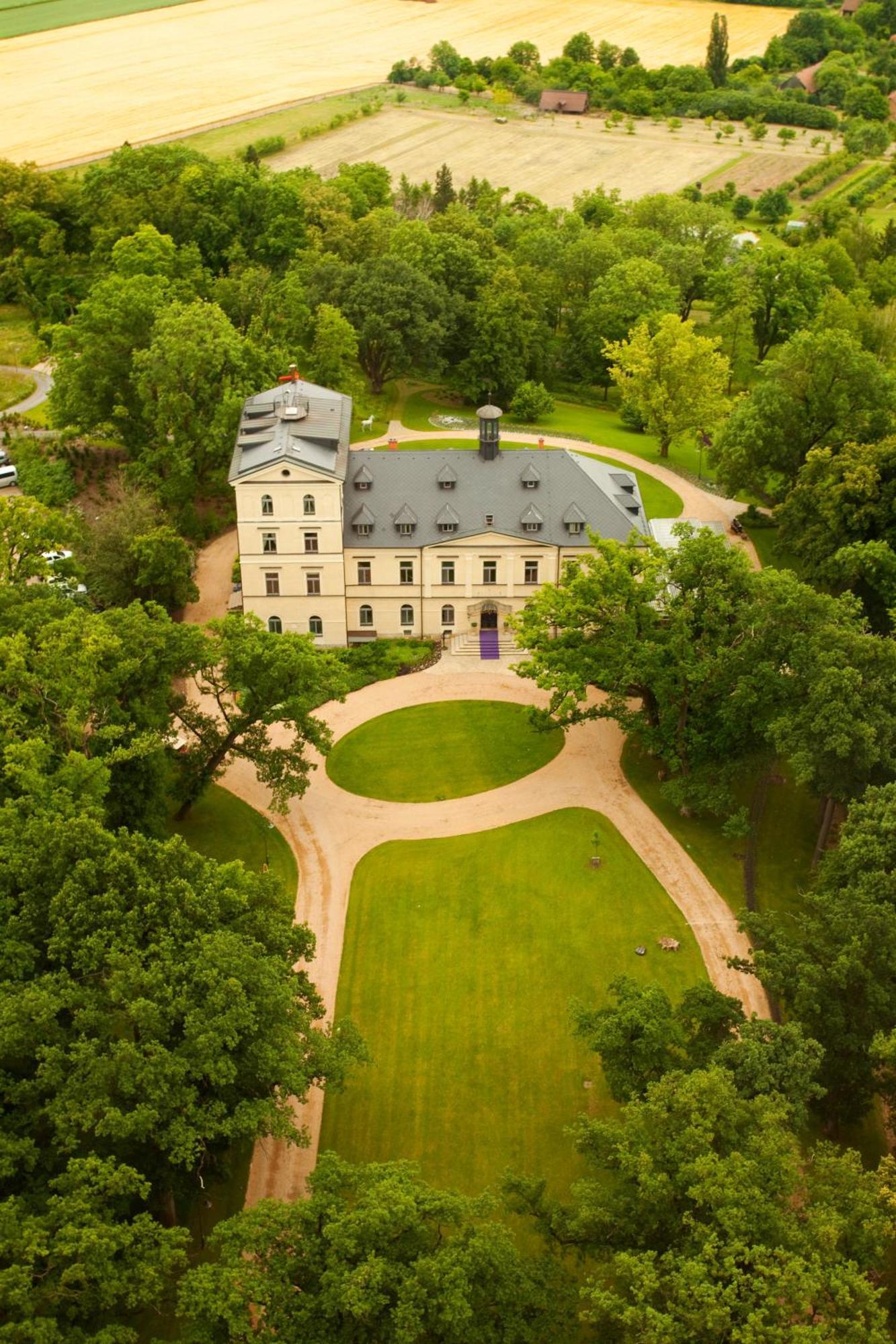 Chateau Mcely Ngoại thất bức ảnh