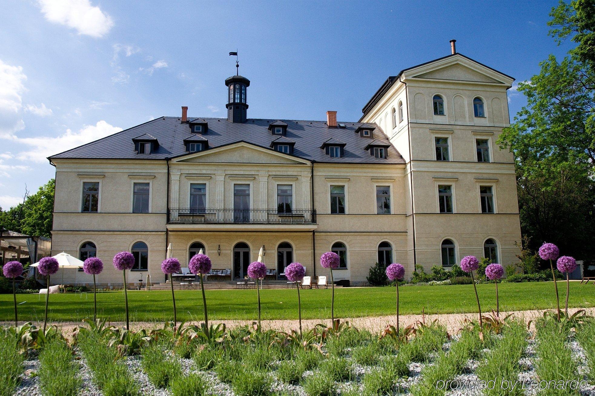 Chateau Mcely Ngoại thất bức ảnh