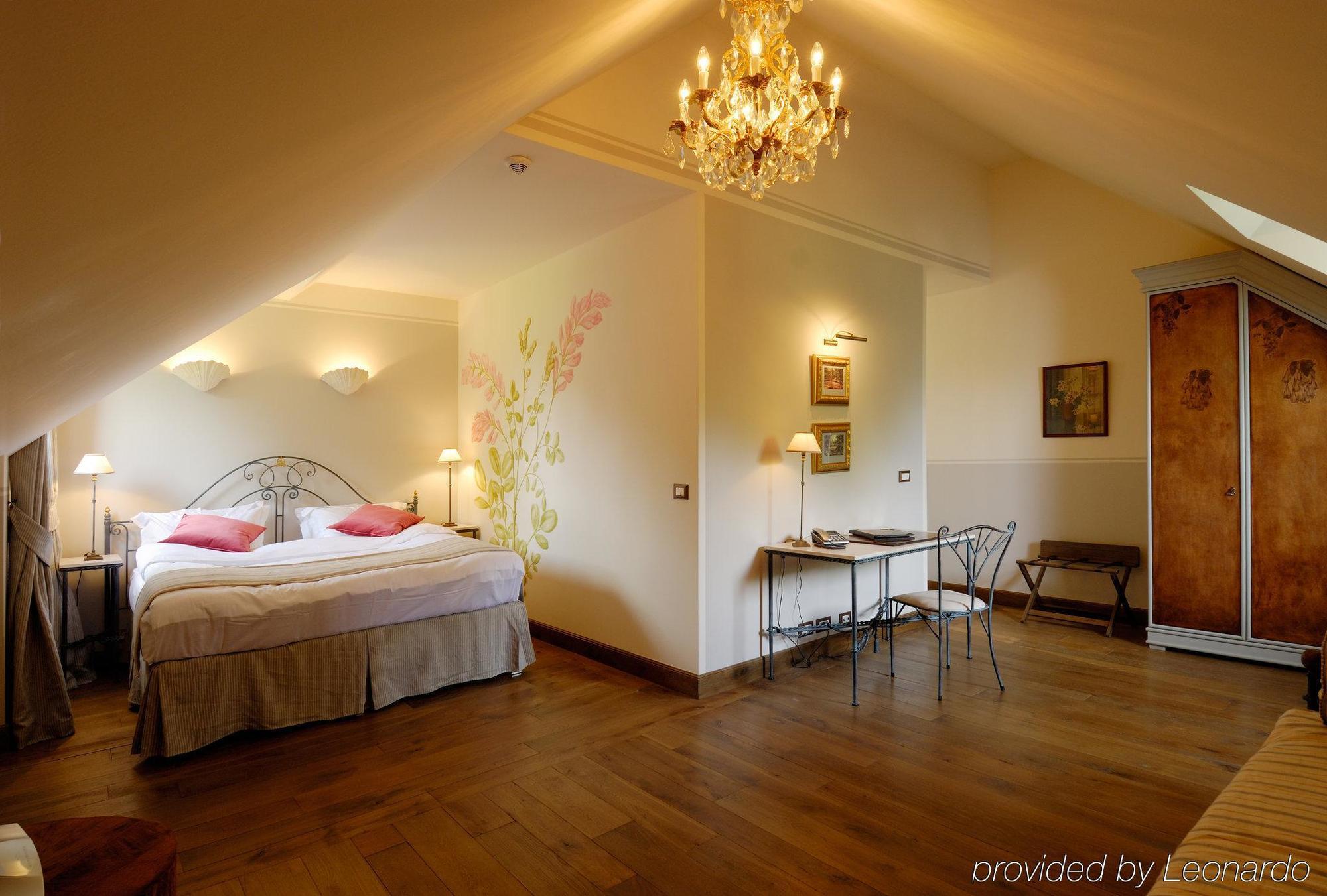 Chateau Mcely Phòng bức ảnh