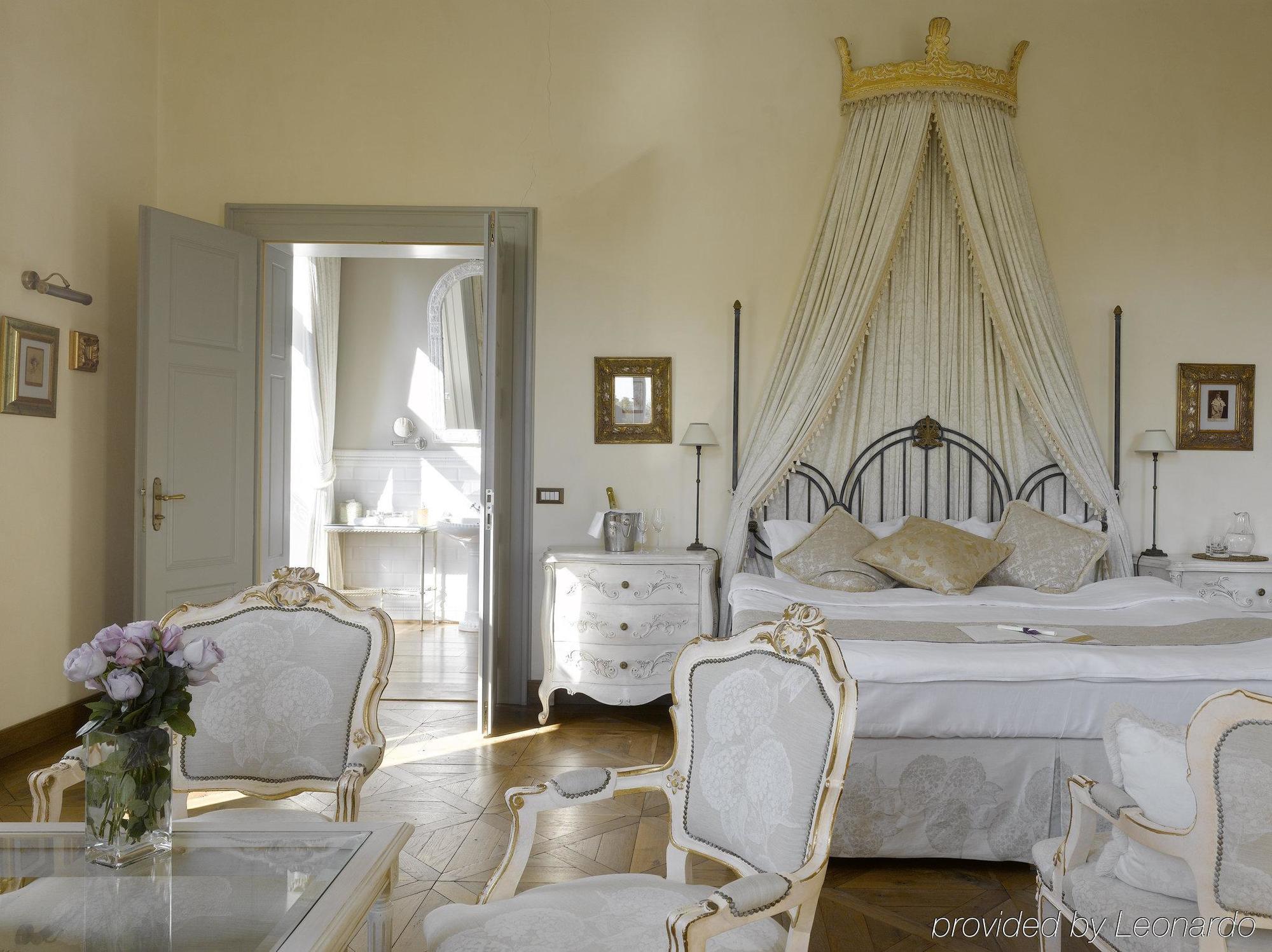 Chateau Mcely Phòng bức ảnh